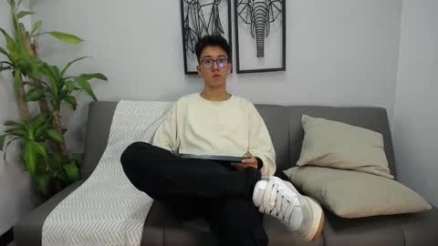 Snapshot of austinreeds chatting on 28, 9, 2025 austinreeds online show from 28, 9, 2025