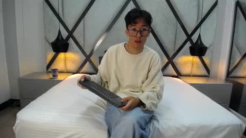 Snapshot of austinreeds chatting on 11, 10, 2025 austinreeds online show from 11, 10, 2025