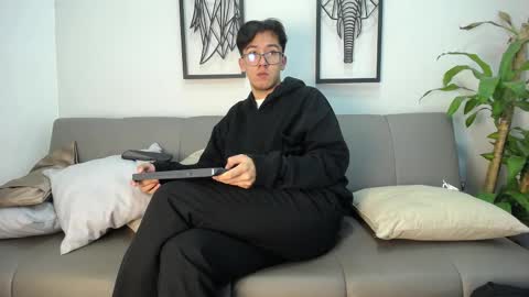 austinreeds online show from 8, 11, 2025