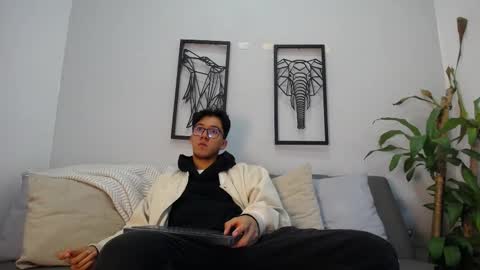 austinreeds online show from 9, 11, 2025