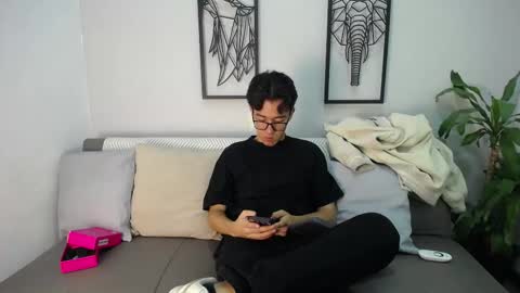 austinreeds online show from 28, 11, 2025