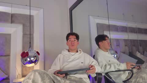 austinreeds online show from 30, 3, 2026