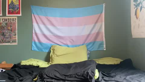 Autumn Loves You online show from 13, 2, 2026