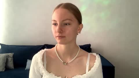 Snapshot of autumnroginson chatting on 11, 9, 2025 Annie online show from 11, 9, 2025