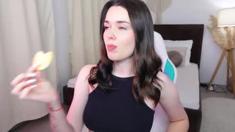 Snapshot of ava_blushy chatting on 8, 9, 2025 Ava online show from 8, 9, 2025
