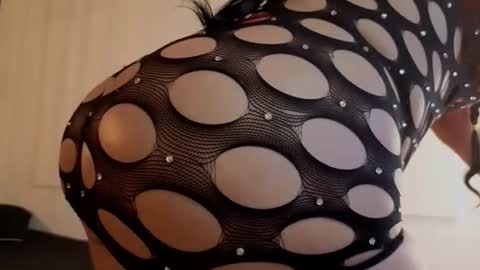 ava_lewis_ online show from 11, 10, 2025