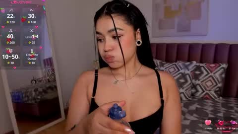 Ava  online show from 15, 11, 2025