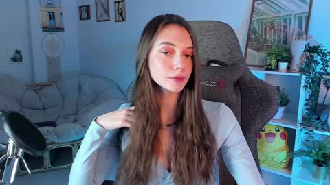 Avie online show from 8, 1, 2025