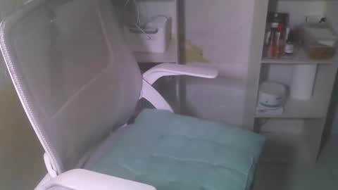 Rhian online show from 28, 2, 2025