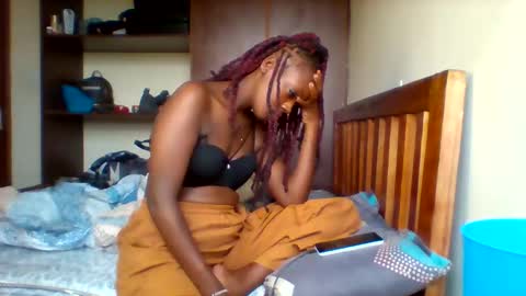 averygoodbadgirl online show from 13, 5, 2026
