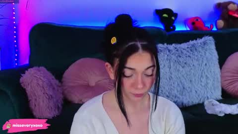 AveryWillow online show from 20, 3, 2026