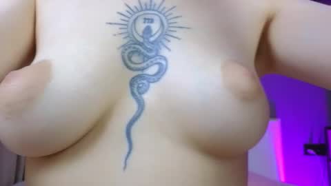 avgustina_love online show from 20, 11, 2025