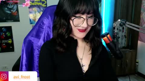 Saraaaa independent model 3 online show from 5, 12, 2024