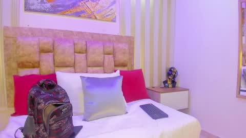 AVIS  online show from 19, 10, 2025