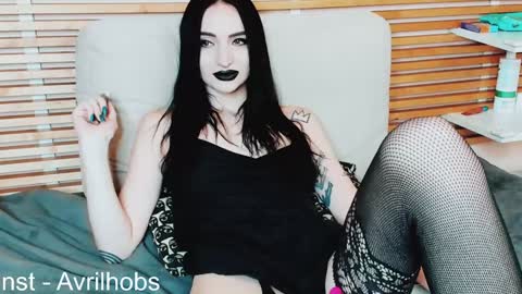 Snapshot of avrilhobs chatting on 6, 2, 2025 Avril online show from 6, 2, 2025