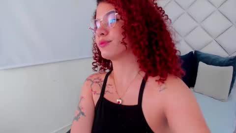 Avril  online show from 28, 2, 2026