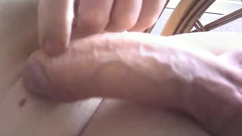 Snapshot of avus1963 chatting on 19, 9, 2025 avus1963 online show from 19, 9, 2025