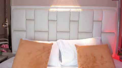 Avy  online show from 15, 12, 2025