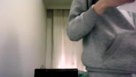 Snapshot of awesenheit chatting on 31, 12, 2024 awesenheit online show from 31, 12, 2024