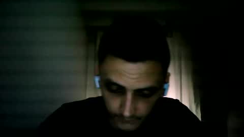 Snapshot of awesenheit chatting on 18, 10, 2025 awesenheit online show from 18, 10, 2025