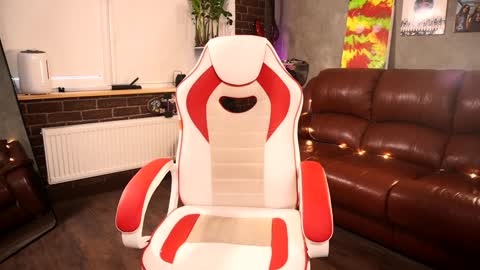 Alice online show from 25, 1, 2025