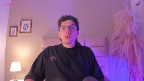 Yooung King  online show from 12, 2, 2026