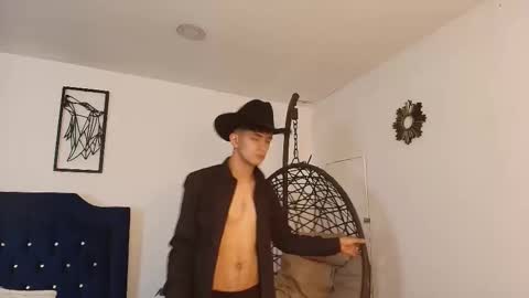Snapshot of axel_draven chatting on 22, 10, 2025 axel_draven online show from 22, 10, 2025
