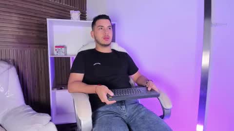 axel_grey_ online show from 22, 10, 2025