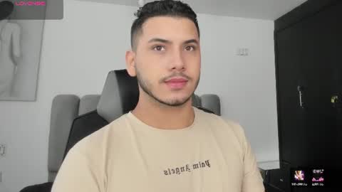 axel_grey_ online show from 12, 7, 2026