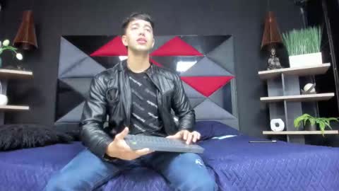 Snapshot of axel_hendrick chatting on 3, 2, 2026 axel_hendrick online show from 3, 2, 2026