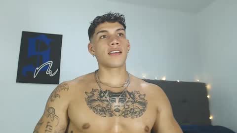 INDEPENDENT MODEL  online show from 19, 12, 2024