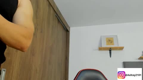 INDEPENDENT MODEL  online show from 28, 3, 2026