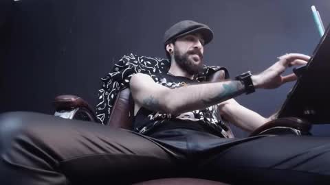 AxelColton online show from 4, 2, 2025