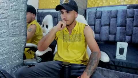 Axell Cross2 online show from 24, 2, 2025