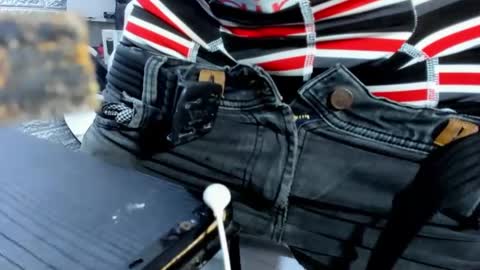 Axell Cross2 online show from 28, 2, 2025