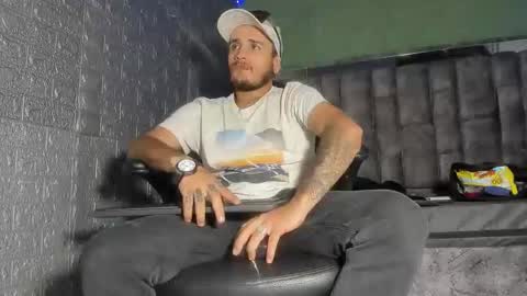 Axell Cross2 online show from 7, 1, 2026