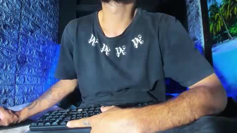 Axell Cross2 online show from 8, 4, 2026