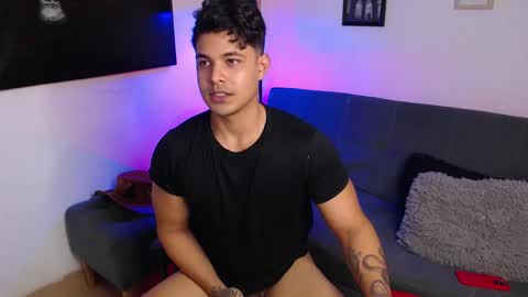 Snapshot of axell_dior chatting on 10, 9, 2025 axell online show from 10, 9, 2025