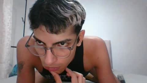 Axel  online show from 24, 12, 2024