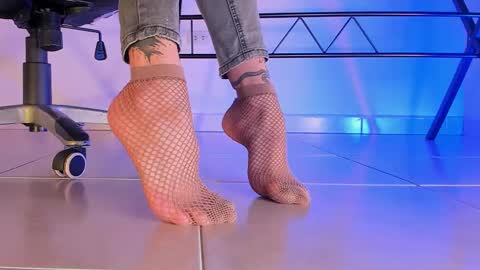 im your little femboy  ALEX   online show from 24, 11, 2025