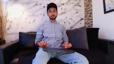 Snapshot of axelmoon_s chatting on 4, 3, 2026 Axel Moon online show from 4, 3, 2026