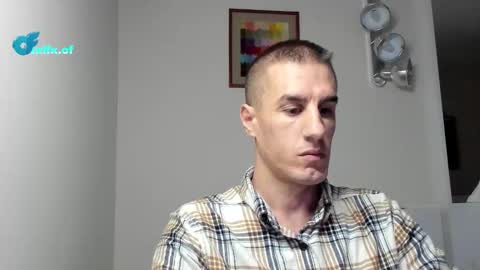 Axl online show from 18, 11, 2025