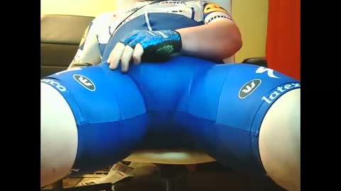 Snapshot of axversahot chatting on 18, 2, 2026 axversahot online show from 18, 2, 2026