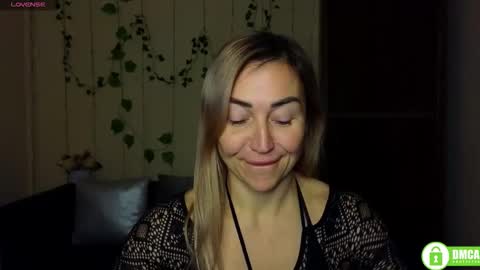 Jully online show from 9, 1, 2026