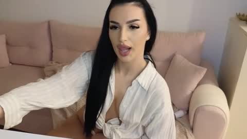 Ayabellle online show from 15, 4, 2026