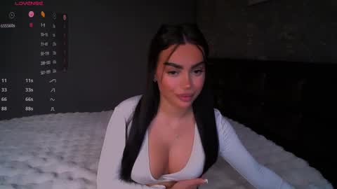 Snapshot of aylademir chatting on 5, 1, 2025 Ayla online show from 5, 1, 2025