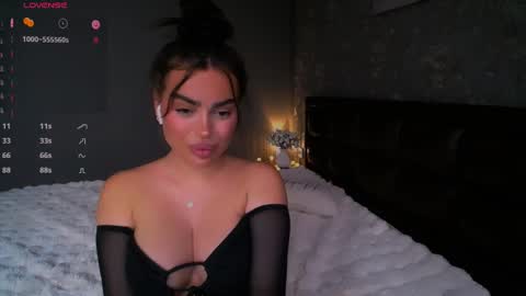 Snapshot of aylademir chatting on 12, 1, 2025 Ayla online show from 12, 1, 2025
