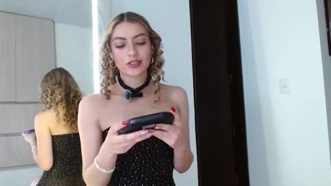 AYLEEN    online show from 1, 2, 2026