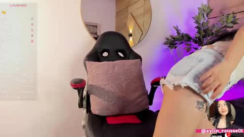 ayllin  online show from 4, 10, 2025