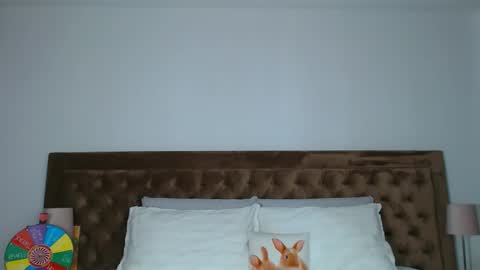 Aylin online show from 7, 10, 2025